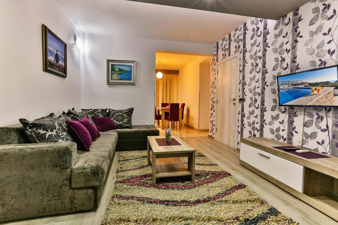 De Lux Apartments Luka Bar Dış mekan fotoğraf